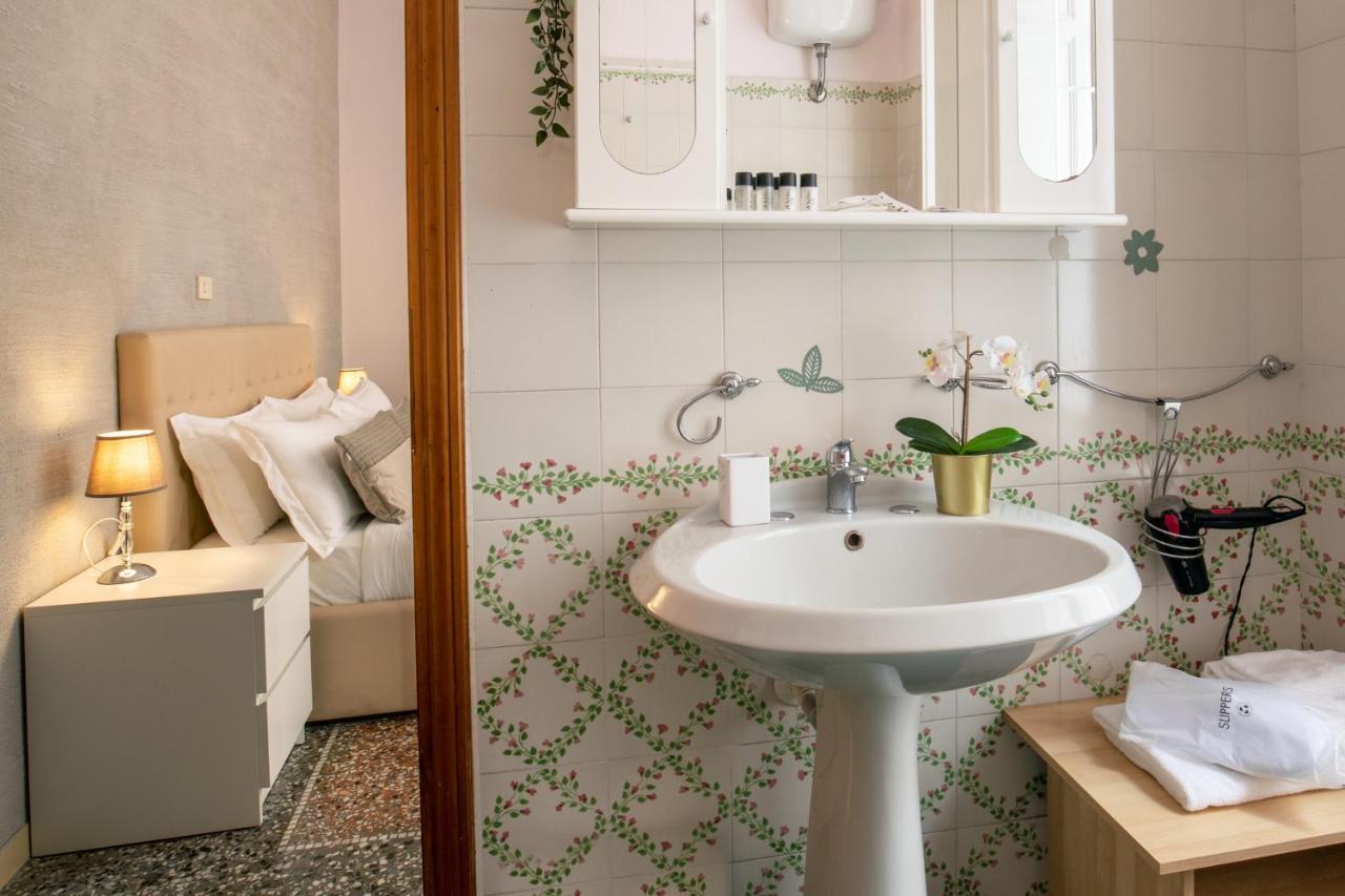 Baldassini Suites ローマ エクステリア 写真