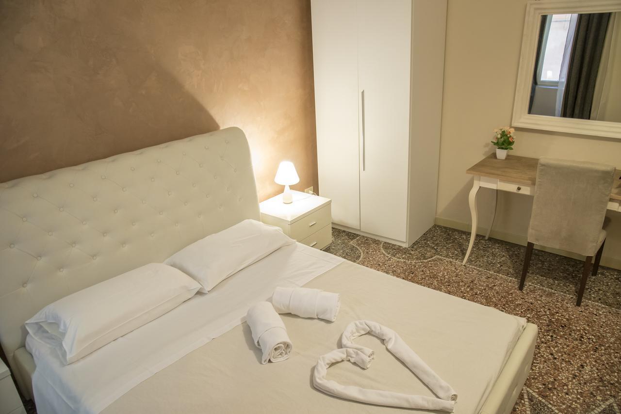Baldassini Suites ローマ エクステリア 写真